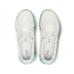 Damen Schuhe On Running Cloud 5 Undyed-white/Creek