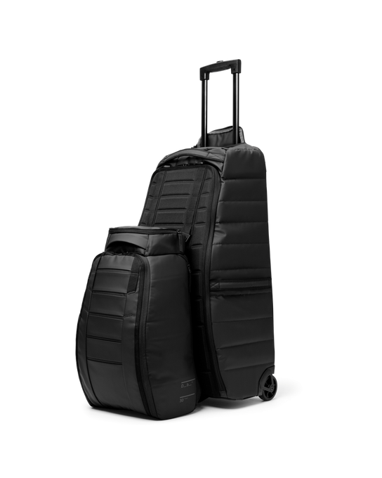 DB Hugger Backpack 30L Black Out - 2024/25