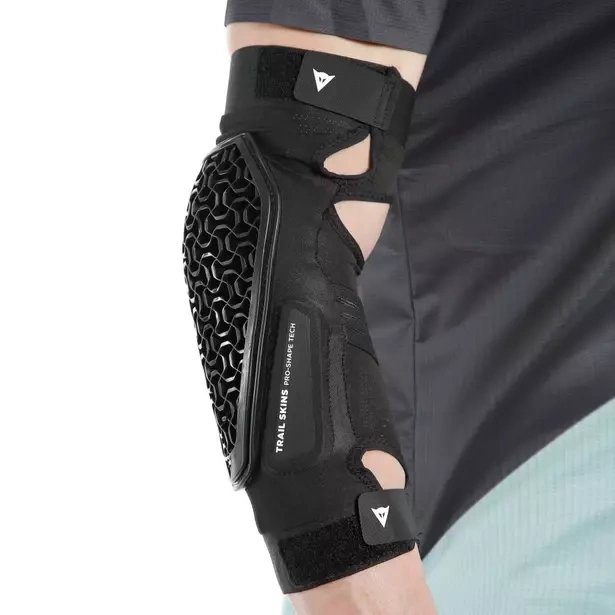 Elbow pads Dainese Trail Skins Pro Elbow Guards Black