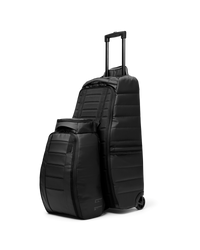 DB Hugger Backpack 30L Black Out - 2024/25