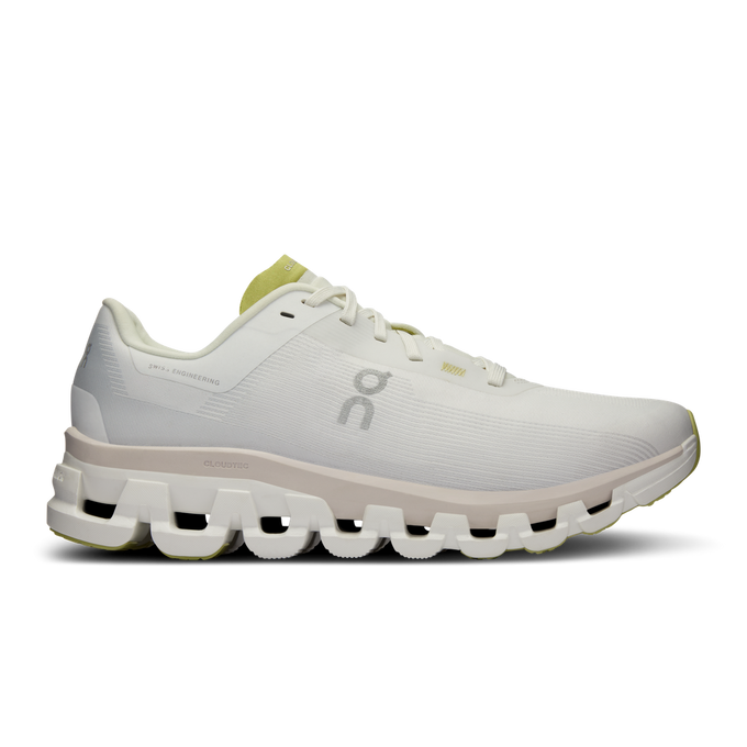 Women's shoes ON RUNNING Cloudflow 4 White/Sand